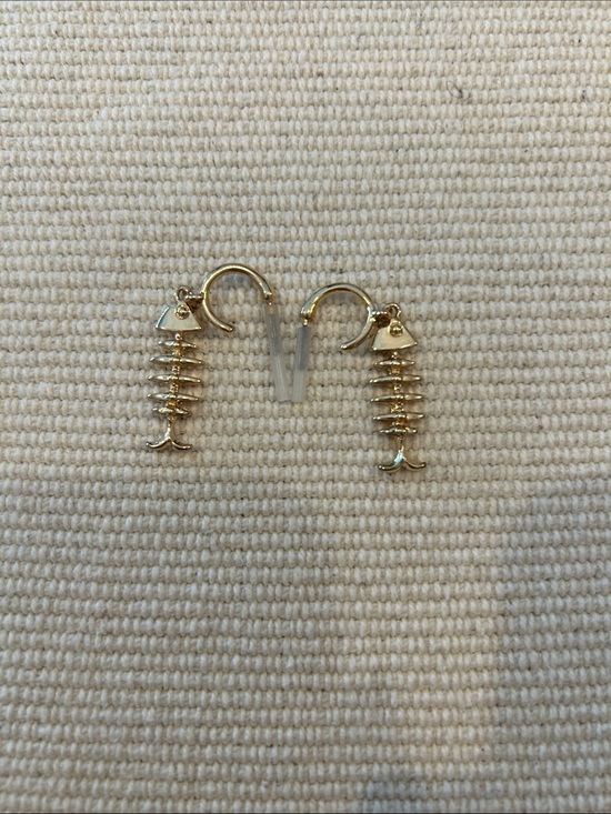 Jewelry - Gold Fishbone Hoop Earrings - Women Jewelry